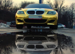 Illustration for article titled Gold-Plated BMW M5 Makes Chrome-Plating Look So Passé